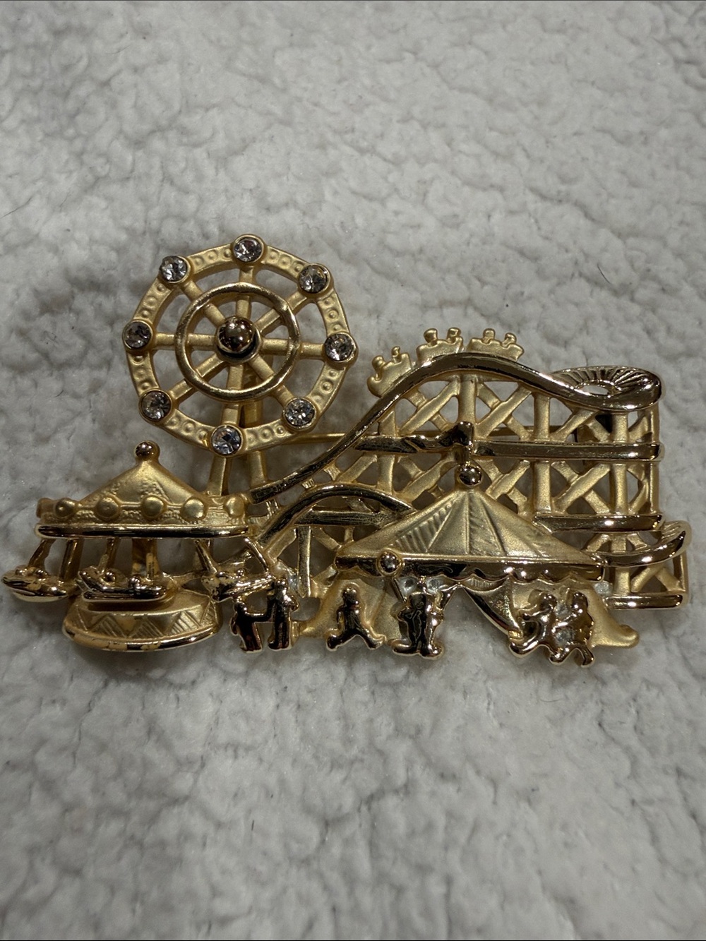 Gold Amusement Park Decorative Brooch - Carnival Scene w/  spinning Ferris wheel